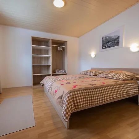 Haus Graus Apartment *